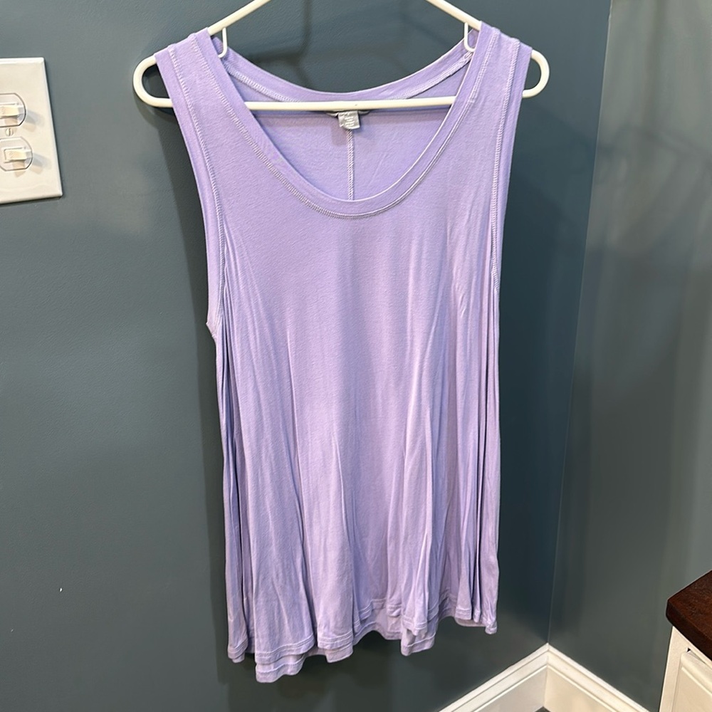 Calson large lavendar tunic length tank